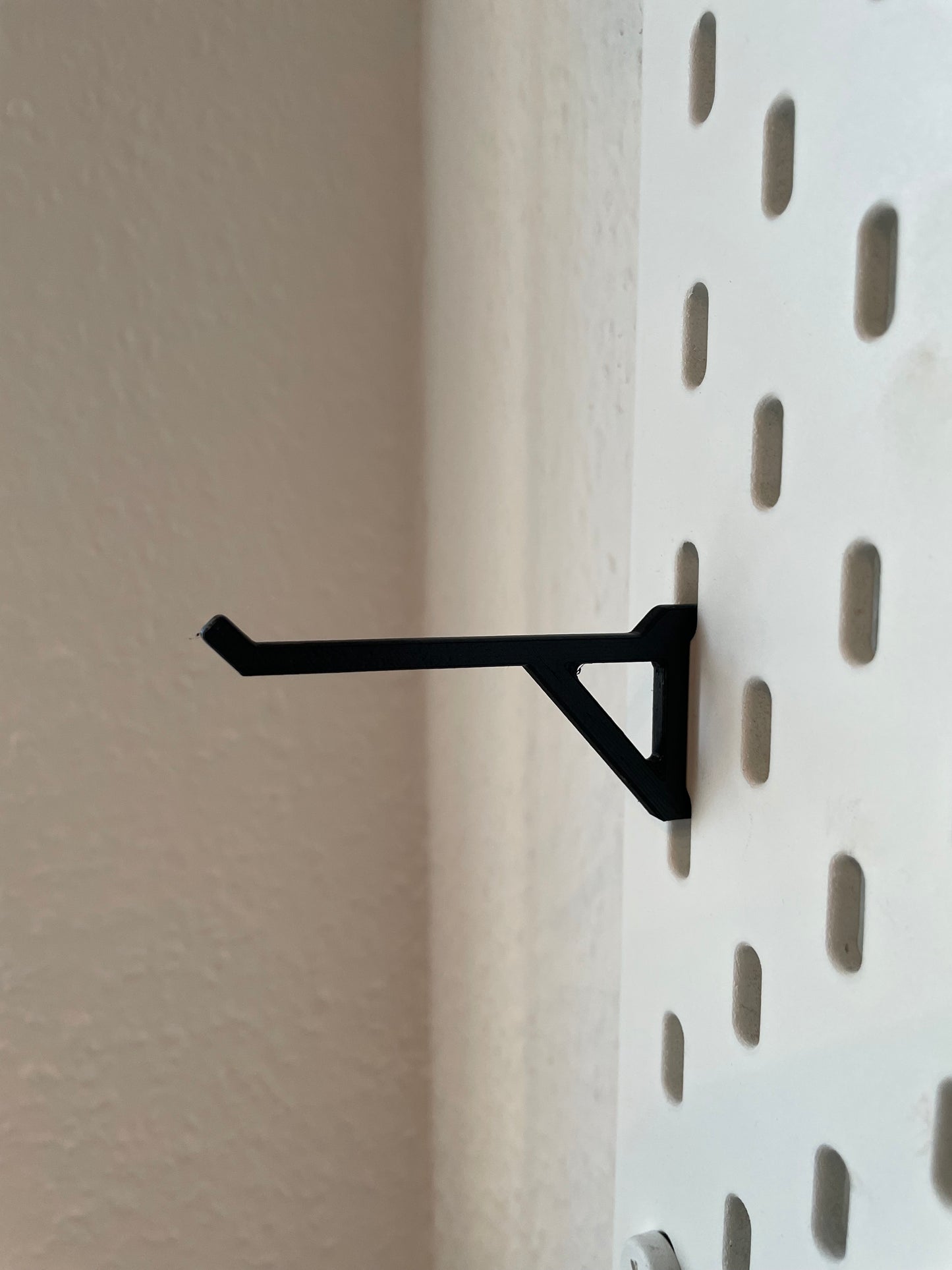 Ikea Skadis Klebeband-Halterung